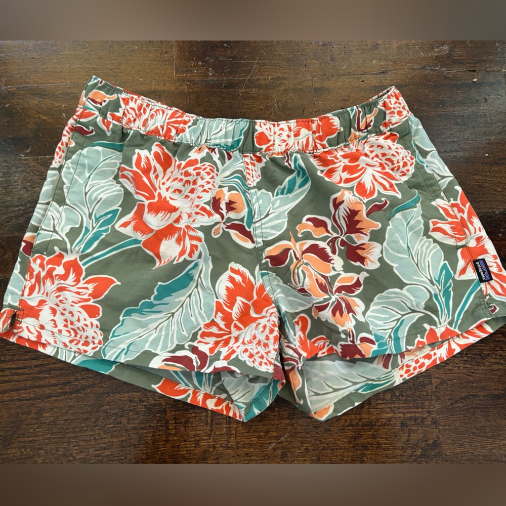 Patagonia Floral Women's Shorts - Green and Red